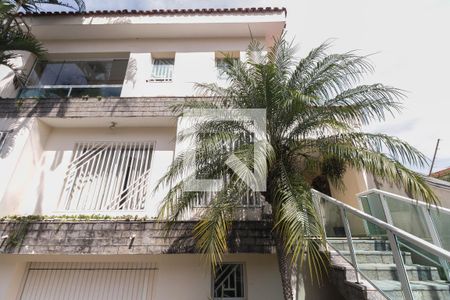 Casa à venda com 430m², 4 quartos e 8 vagasFachada 