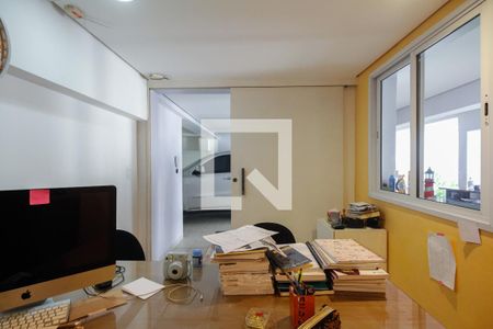 Casa à venda com 430m², 4 quartos e 8 vagasEscritório - Garagem 