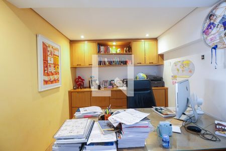 Casa à venda com 430m², 4 quartos e 8 vagasEscritório - Garagem 