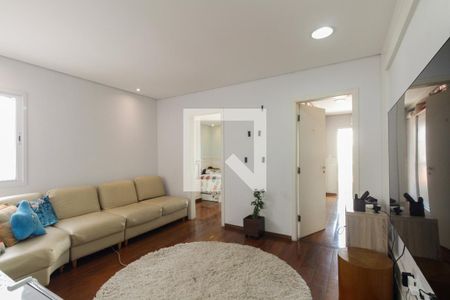 Casa à venda com 430m², 4 quartos e 8 vagasSala de TV