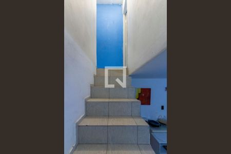 Acesso Parte Superior de casa de condomínio para alugar com 2 quartos, 130m² em Jardim Helena, São Paulo