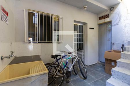 Casa de condomínio para alugar com 130m², 2 quartos e 2 vagas Casa de condomínio para alugar com 130m², 2 quartos e 2 vagasCasa 1