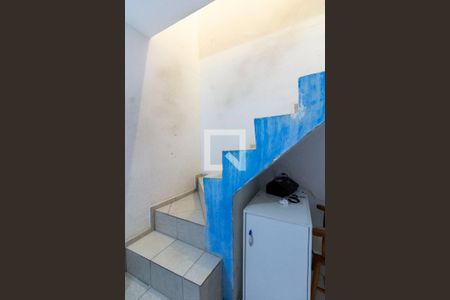 Acesso Parte Superior de casa de condomínio para alugar com 2 quartos, 130m² em Jardim Helena, São Paulo