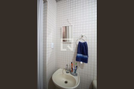 Casa para alugar com 300m², 3 quartos e 4 vagasBanheiro 2