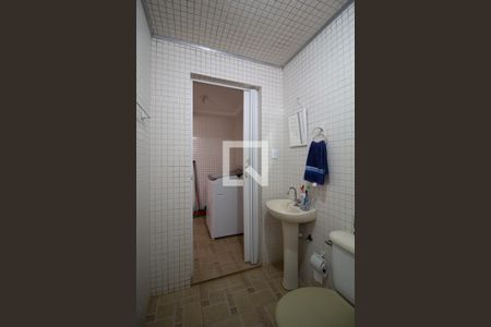 Casa para alugar com 300m², 3 quartos e 4 vagasBanheiro 2