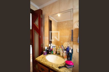 Casa para alugar com 300m², 3 quartos e 4 vagasBanheiro da Suíte