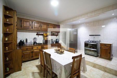 Casa para alugar com 300m², 3 quartos e 4 vagasCozinha