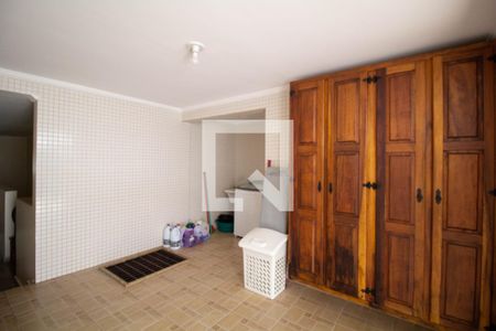 Casa para alugar com 300m², 3 quartos e 4 vagasÁrea de Serviço