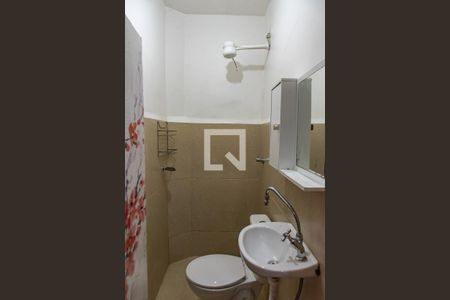 Banheiro de kitnet/studio para alugar com 1 quarto, 80m² em Vila Mariana, São Paulo