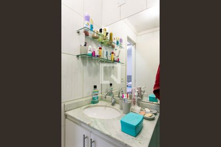Apartamento à venda com 69m², 2 quartos e 1 vaga Apartamento à venda com 69m², 2 quartos e 1 vagaBanheiro da Suíte