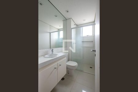 Apartamento para alugar com 215m², 3 quartos e 4 vagasSuíte 2 - Banheiro