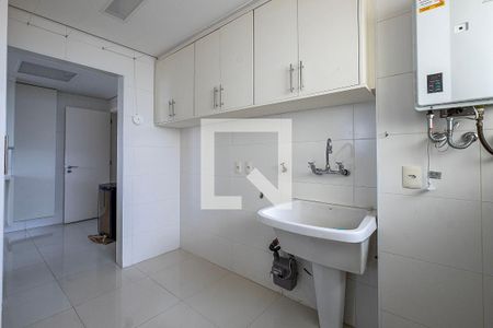 Apartamento para alugar com 215m², 3 quartos e 4 vagasÁrea de Serviço