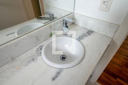 Apartamento para alugar com 215m², 3 quartos e 4 vagasSuíte 3 - Banheiro