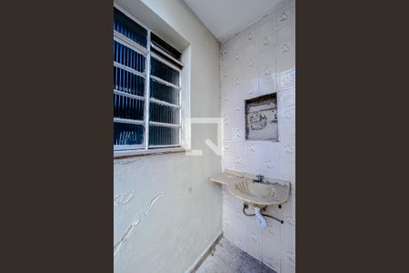 Casa à venda com 176m², 3 quartos e 1 vagaLavanderia