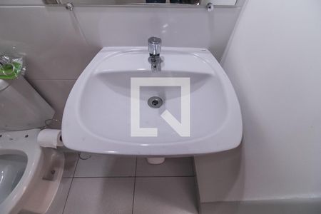 Casa à venda com 160m², 3 quartos e 2 vagas Casa à venda com 160m², 3 quartos e 2 vagasBanheiro 1