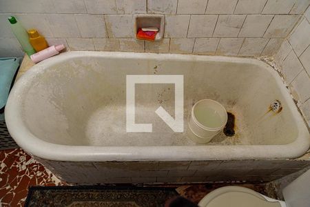 Casa à venda com 400m², 3 quartos e 5 vagasBanheiro da Casa 2 - Banheira 