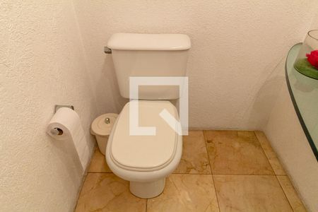 Apartamento à venda com 300m², 3 quartos e 1 vaga Apartamento à venda com 300m², 3 quartos e 1 vagaLavabo