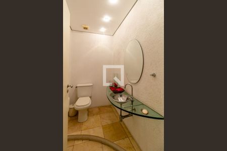 Apartamento à venda com 300m², 3 quartos e 1 vaga Apartamento à venda com 300m², 3 quartos e 1 vagaLavabo