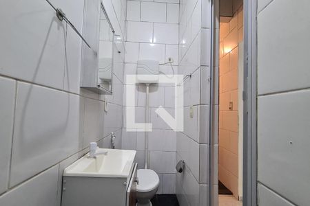 Banheiro de casa para alugar com 1 quarto, 56m² em Piedade, Rio de Janeiro