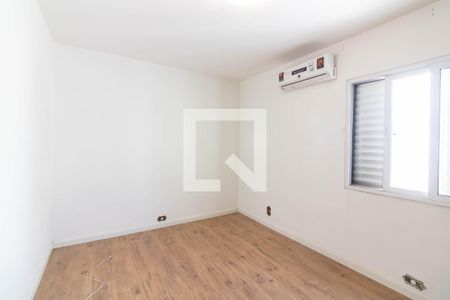 Quarto de apartamento à venda com 2 quartos, 68m² em Santo Amaro, São Paulo