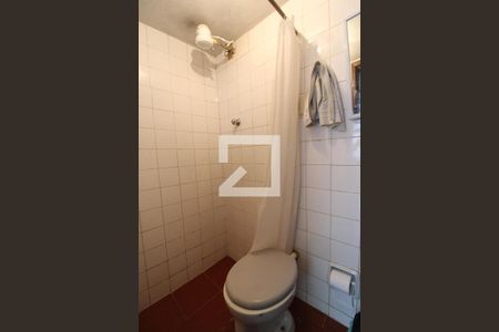 Casa de condomínio para alugar com 200m², 2 quartos e 1 vagaBanheiro de Serviço