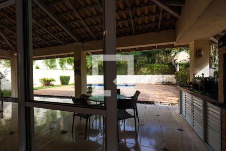 Varanda de casa de condomínio para alugar com 4 quartos, 480m² em Bosque do Vianna, Cotia