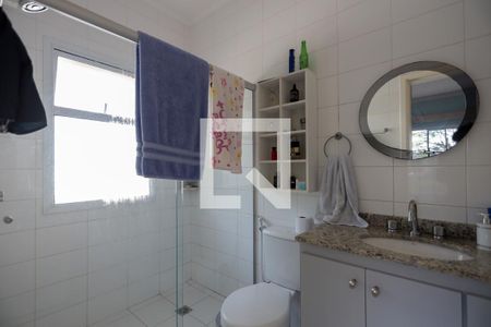 Casa de condomínio para alugar com 480m², 4 quartos e 4 vagasBanheiro do Quarto 2