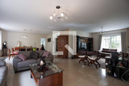Sala de casa de condomínio para alugar com 4 quartos, 480m² em Bosque do Vianna, Cotia