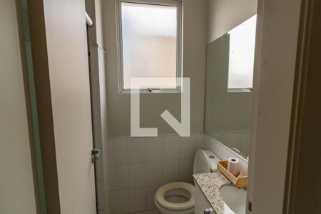 Banheiro de apartamento à venda com 1 quarto, 44m² em Centro Histórico, Porto Alegre