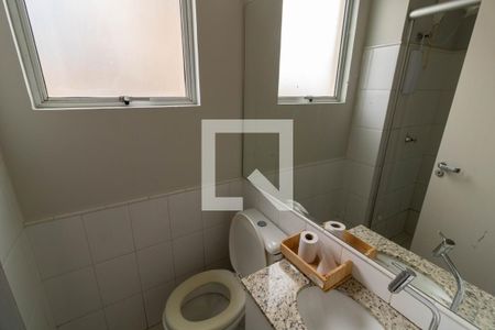 Banheiro de apartamento à venda com 1 quarto, 44m² em Centro Histórico, Porto Alegre