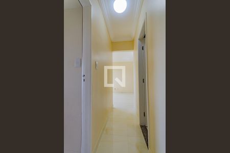 Corredor de apartamento para alugar com 2 quartos, 73m² em Brotas, Salvador