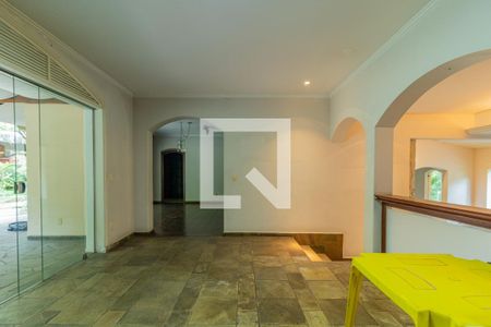 Sala de TV de casa à venda com 7 quartos, 740m² em Jardim Guedala, São Paulo