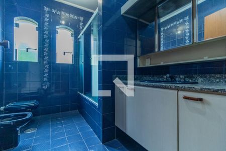 Casa à venda com 740m², 7 quartos e 5 vagasBanheiro da Suíte 3