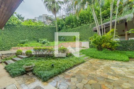 Casa à venda com 740m², 7 quartos e 5 vagasÁrea Externa