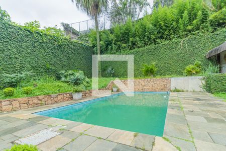 Casa à venda com 740m², 7 quartos e 5 vagasÁrea Externa