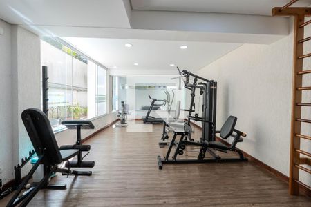 Apartamento à venda com 110m², 3 quartos e 2 vagas Apartamento à venda com 110m², 3 quartos e 2 vagasÁrea comum - Academia