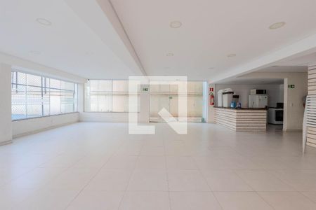 Apartamento à venda com 110m², 3 quartos e 2 vagas Apartamento à venda com 110m², 3 quartos e 2 vagasÁrea comum - Salão de festas