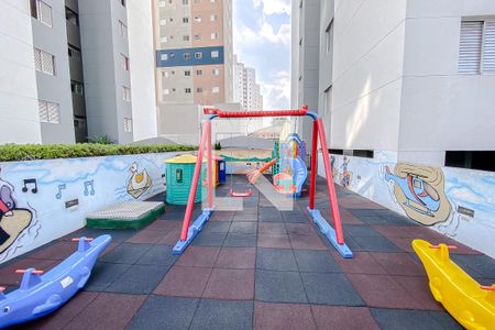Apartamento à venda com 61m², 2 quartos e 1 vaga Apartamento à venda com 61m², 2 quartos e 1 vagaÁrea comum - Playground