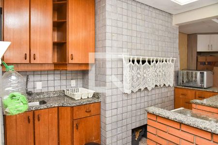 Casa à venda com 400m², 7 quartos e 5 vagas Casa à venda com 400m², 7 quartos e 5 vagasÁrea Gourmet