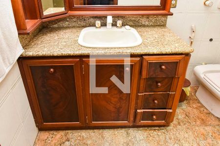 Casa à venda com 400m², 7 quartos e 5 vagas Casa à venda com 400m², 7 quartos e 5 vagasBanheiro da Suíte