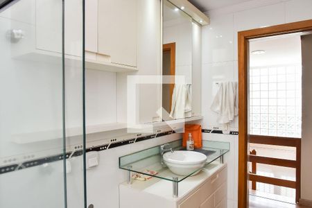 Casa à venda com 400m², 7 quartos e 5 vagas Casa à venda com 400m², 7 quartos e 5 vagasBanheiro 2