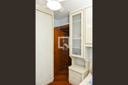 Casa à venda com 400m², 7 quartos e 5 vagas Casa à venda com 400m², 7 quartos e 5 vagasQuarto 2