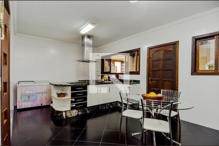 Casa à venda com 326m², 3 quartos e 4 vagasCozinha