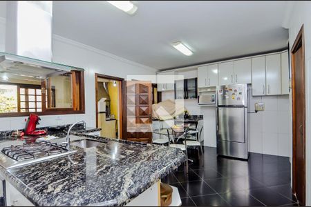 Casa à venda com 326m², 3 quartos e 4 vagasCozinha