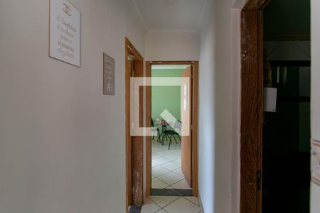 Casa à venda com 390m², 5 quartos e 5 vagas Casa à venda com 390m², 5 quartos e 5 vagasCozinha