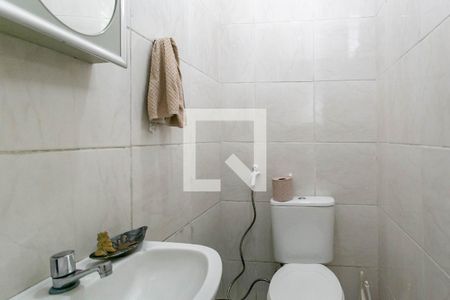 Casa à venda com 390m², 5 quartos e 5 vagas Casa à venda com 390m², 5 quartos e 5 vagasLavabo