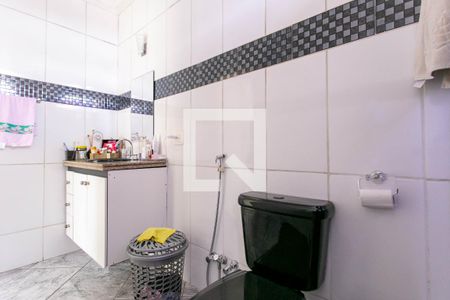 Casa à venda com 390m², 5 quartos e 5 vagas Casa à venda com 390m², 5 quartos e 5 vagasBanheiro da Suíte