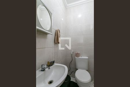 Casa à venda com 390m², 5 quartos e 5 vagas Casa à venda com 390m², 5 quartos e 5 vagasLavabo