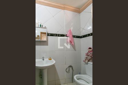 Casa à venda com 390m², 5 quartos e 5 vagas Casa à venda com 390m², 5 quartos e 5 vagasBanheiro 2