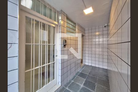 Apartamento para alugar com 79m², 2 quartos e sem vagaEntrada